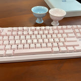 Customized ceramic keys suitable for mechanical keyboards, with a frosted feel that is non greasy, non fingerprint adhesive, and has a touch on the skin. Suitable for typing and gaming