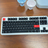 Side engraved characters, beautiful and elegant.