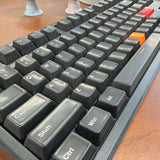 Customized ceramic keys suitable for mechanical keyboards, with a frosted feel that is non greasy, non fingerprint adhesive, and has a touch on the skin. Suitable for typing and gaming